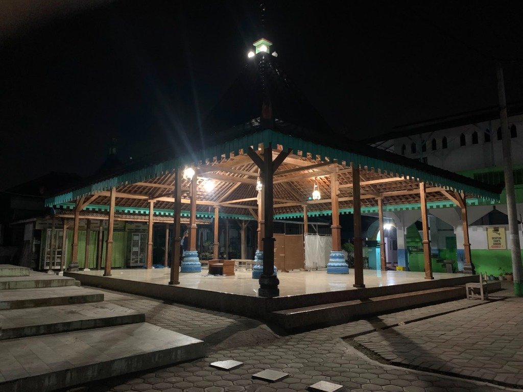 Pendopo Pesantren Al-Khoiriyah